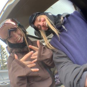 Meet your Posher, Cece